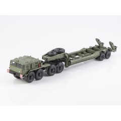 1:43 Масштабная модель МАЗ-537 с полуприцепом-тяжеловозом