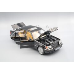 1:24 Модель Mercedes-Benz W140, чёрный, 21 см