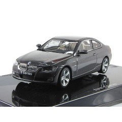 1:43 Масштабная модель BMW 3 Series Coupe 2007 (Sparkling Graphite Metallic) с открывающимся капотом