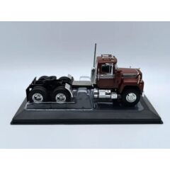 1:43 Масштабная модель седельный тягач MACK R-Series 1966 Red