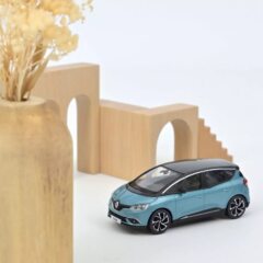1:43 Масштабная модель RENAULT Scenic IV 2016 Celeste Blue/Black
