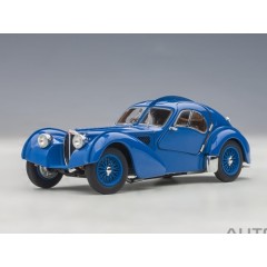 1:43 Масштабная модель Bugatti Type 57SC Atlantic 1938 (blue with wire-spoke wheels)