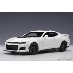 1:18 Масштабная модель Chevrolet Camaro ZL1 2017 (summit white)