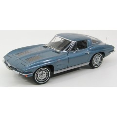 1:18 Масштабная модель Chevrolet Corvette 1963 Coupe (Silver Blue)