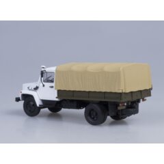 1:43 Масштабная модель 3309 (двиг. Д-245.7 Diesel Turbo) с тентом, (белый-бежевый)