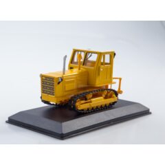 1:43 Тракторы №132 - Т-4А