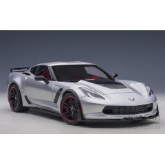 1:18 Масштабная модель Chevrolet Corvette C7 Z06 (blade silver)
