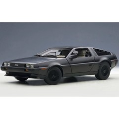 1:18 Масштабная модель DeLorean DMC-12 1981 (matt black)