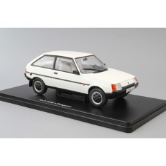 1:24 Легендарные Советские Автомобили №35 - ЗАЗ-1102 "Таврия"