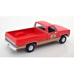 1:18 Масштабная модель GMC K-2500 Sierra Grande Pick-Up "Busted Knuckle Garage" 1982