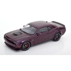 1:18 Масштабная модель Dodge Challenger R/T Scat Pack Shaker Widebody - 2022 (hellraisin)
