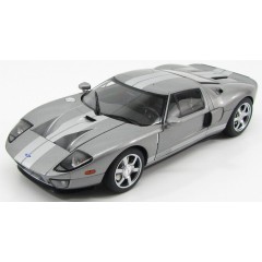 1:18 Масштабная модель Ford GT 2004 Titanium Grey / Silver Stripes
