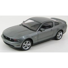 1:18 Масштабная модель Ford Mustang GT 2010 (Sterling Grey Metallic)