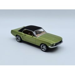 1:43 Масштабная модель FORD Mustang Coupe 1968 Green Metallic