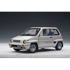 1:18 Масштабная модель Honda City Turbo II 1983 (Silver) в комплекте с красным мини-мото