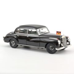 1:18 Масштабная модель MERCEDES-BENZ 300 (W186) канцлера Германии Конрада Аденауэра 1955 Black