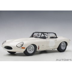 1:18 Масштабная модель Jaguar Lightweight E-Type 2015 (white)