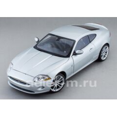 1:18 Масштабная модель Jaguar XK 2006 Coupe (Liquid Silver)