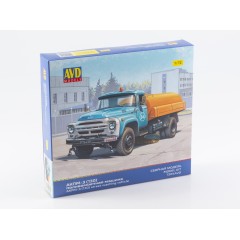 1:72 Сборная модель АКПМ-3 (130) поливомоечная машина