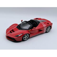 1:24 Масштабная модель FERRARI LaFerrari Aperta, красный