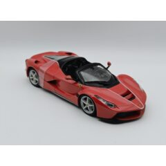 1:24 Масштабная модель FERRARI LaFerrari Aperta, красный