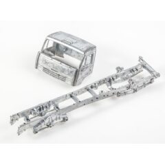 1:43 Сборная модель КАМАЗ-6520 самосвал