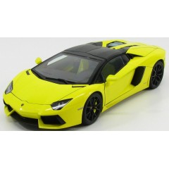 1:18 Масштабная модель Lamborghini Aventador LP700-4 Roadster 2013 Metallic Yellow