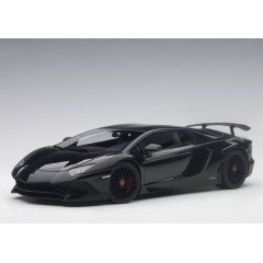 1:18 Масштабная модель Lamborghini Aventador LP750-4 SV 2015 (gloss black)
