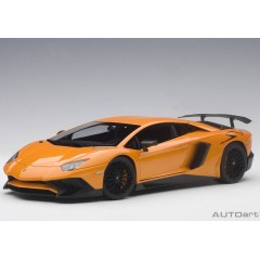 1:18 Масштабная модель Lamborghini Aventador LP750-4 SV 2015 (orange met)