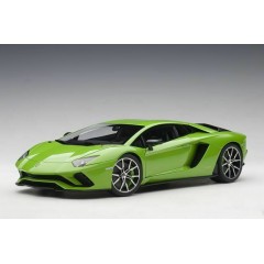 1:18 Масштабная модель Lamborghini Aventador S - 2017 (green)
