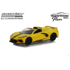 1:64 Масштабная модель CHEVROLET Corvette C8 Convertible 2022 Accelerate Yellow Metallic