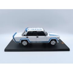 1:18 Масштабная модель Волжский 2105 VFTS 1983 Белый