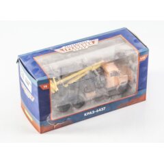 1:43 Легендарные грузовики СССР №73 - КРАЗ-6437 лесовоз