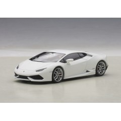 1:43 Масштабная модель Lamborghini Huracan LP610-4 2014 (matt white)