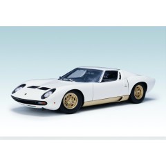 1:18 Масштабная модель Lamborghini Miura SV - White/Gold Side Skirts