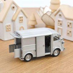 1:43 Масштабная модель CITROEN Type H 1962 Silver