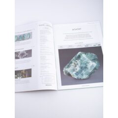 Камни и минералы №20 - Апатит