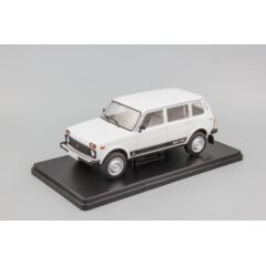 1:24 Легендарные Советские Автомобили №82 - Волжский-2131 "Нива"