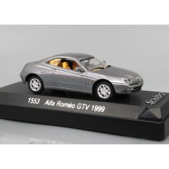 1:43 Масштабная модель Alfa Romeo GTV 1999