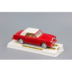 1:43 Масштабная модель Bentley Continental (red/white)