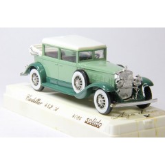 1:43 Масштабная модель Cadillac 452A (beige)