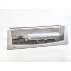 1:43 Масштабная модель КРАЗ-258Б1 с полуприцепом ТЗ-22