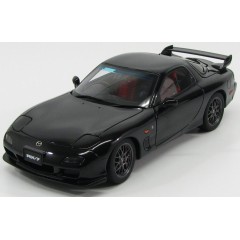 1:18 Масштабная модель Mazda Savanna RX-7 (FD) "Spirit R" (Brilliant Black) 2002