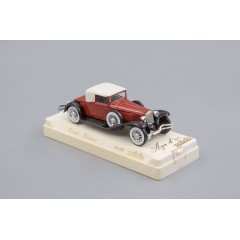 1:43 Масштабная модель Cord Coupe (red/black)