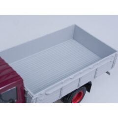 1:43 Масштабная модель 3307 (двигатель ЗМЗ-513) Выставочный, дерев. борт (темно-красный)