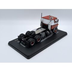 1:43 Масштабная модель седельный тягач INTERNATIONAL Transtar COE 1965 Red/White