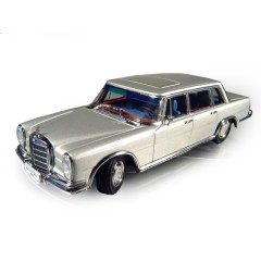 1:43 Масштабная модель Mercedes-Benz 600 SWB 1964 (Silver)