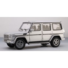 1:18 Масштабная модель Mercedes-Benz G55 AMG Version (silver)
