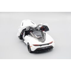 1:24 Модель McLaren 720S, белый, 21 см.