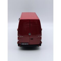 1:24 Масштабная модель VOLKSWAGEN Crafter Van, red